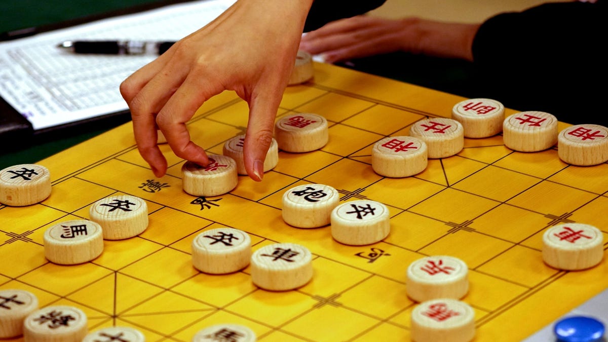 Çin satranç şampiyonu kendini küvete atarak unvanını kaybetti