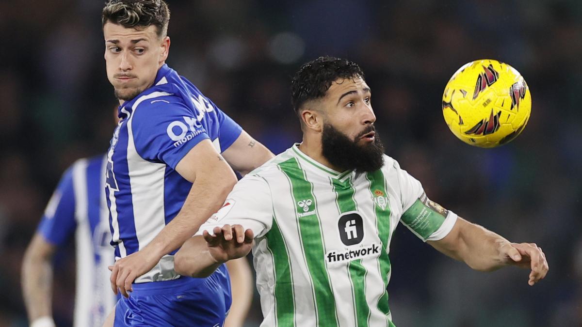 Alavés defends itself against a Betis without the magic of Isco